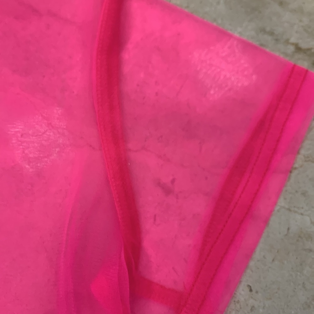 EMMA & SAM MESH CROPPED SHORT SLEEVE TOP LAYERING IN HOT PINK SZ SMALL, MEDIUM - Picture 9 of 14